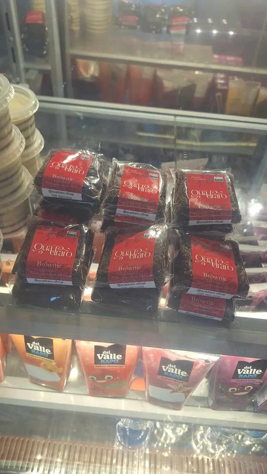 Brownies Quadraro expostos em ponto de venda